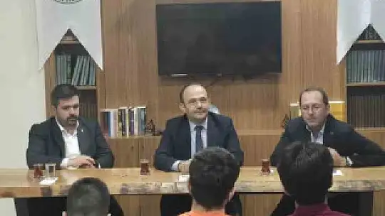 Kariyer Günleri gençlere ilham kaynağı oluyor