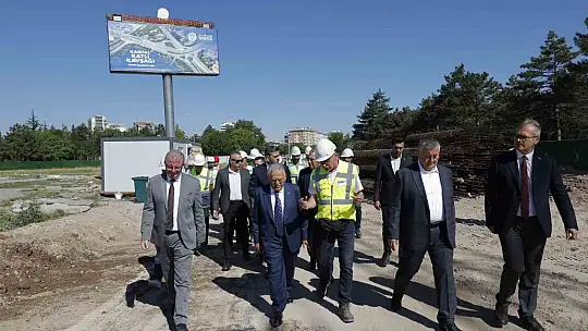 Kartal Katlı Kavşağı projesini inceleyen Başkan Büyükkılıç: 'Yıl sonuna trafiğe açılacak'