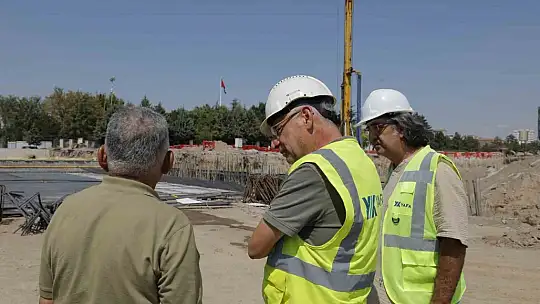 Kartal Kavşağı'ndaki çalışmalar yüzde 40'ı aştı