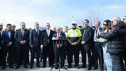 Kartal Kavşağı trafiğe kapanıyor