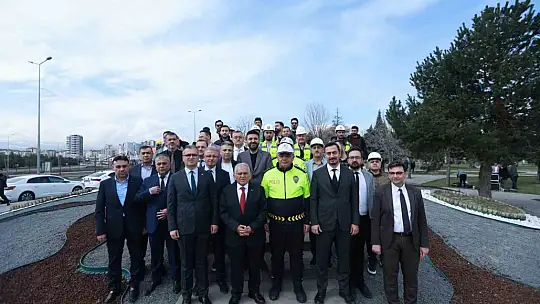Kartal Kavşağı trafiğe kapanıyor
