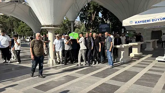 Kavgada bıçaklanarak öldürülen şahıs toprağa verildi