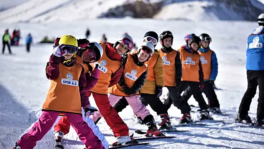 Kayak okulunda yeni dönem kayıtları başladı