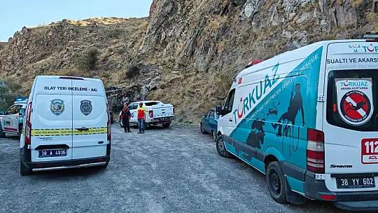Kayalıklardan düşen dağcı hayatını kaybetti
