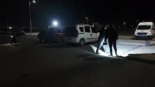 Kayınbaba kızıyla boşanma aşamasındaki damadını vurdu: 2'si ağır, 3 yaralı