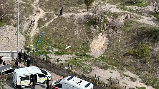 Kayıp olarak aranan genç, dağlık alanda ölü bulundu