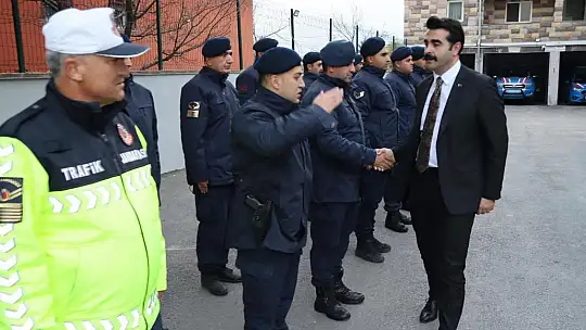 Kaymakam Eser kolluk kuvvetlerini ziyaret etti