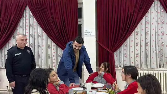 Kaymakam Eser, YBO öğrencileriyle iftarda buluştu