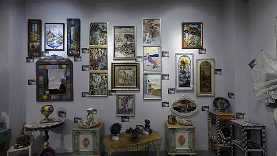 KAYMEK'in bin 200 eserlik yıl sonu sergisi açıldı