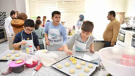 KAYMEK'in yarıyıl tatili etkinliğine öğrencilerden yoğun ilgi