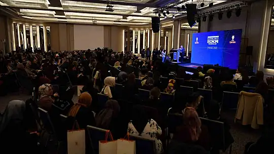 Kayseri 'Üreten, Yöneten, Dönüştüren Kadınlarımızla Ekonomi Buluşmaları'na ev sahipliği yaptı