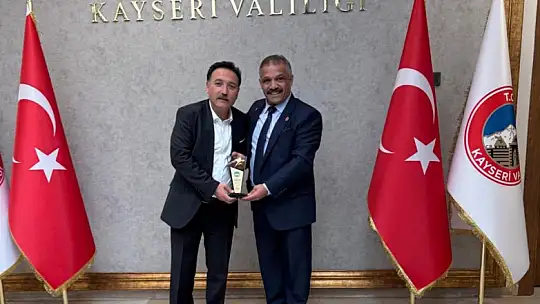 Kayseri AK-İB'i bağrına bastı