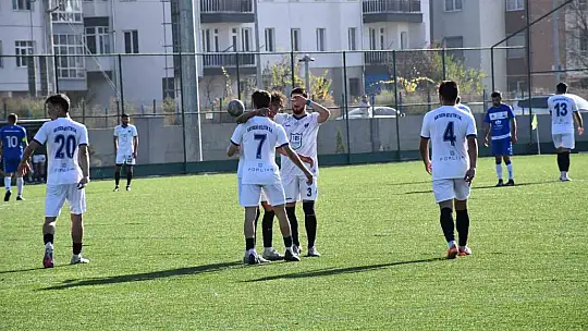 Kayseri Atletikspor kazandı, lider oldu