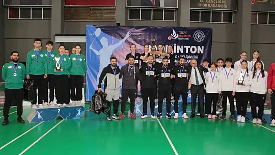 Kayseri Badminton Spor Kulübü namağlup şampiyon