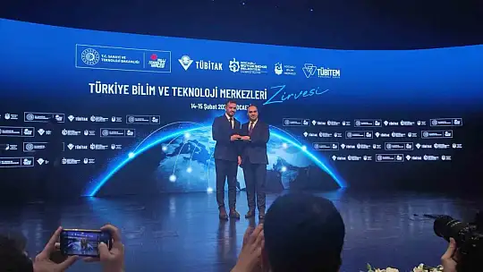 Kayseri Büyükşehir, 2025'i ödüllerle taçlandırdı