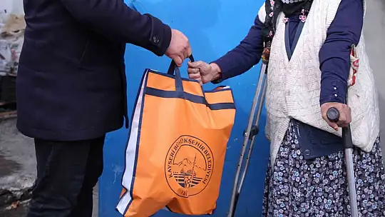 Kayseri Büyükşehir Belediyesi, 2024'te 13 bin 500 aileye gıda yardımı yaptı