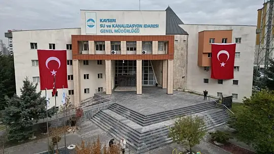 Kayseri Büyükşehir Belediyesi, şehri Türk Bayrakları ile donattı