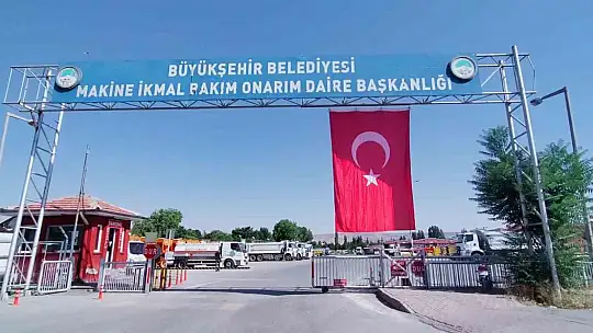 Kayseri Büyükşehir Belediyesi, şehri Türk Bayrakları ile donattı