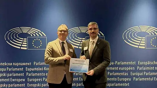 Kayseri büyükşehir Belediyesi'ne Brüksel'de 'En aktif belediye' ödülü