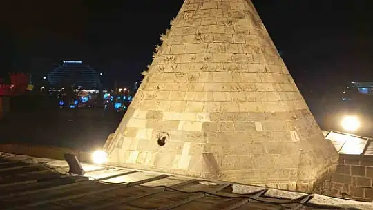 Kayseri Büyükşehir'den, Hunat Camii'ne Ramazan ayına özel dokunuş