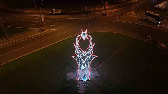 Kayseri Büyükşehir'den şehre ışıl ışıl dokunuş