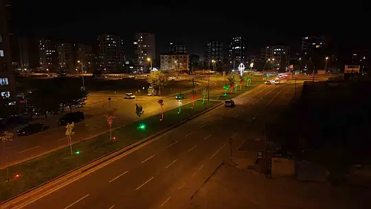 Kayseri Büyükşehir'den şehre ışıl ışıl dokunuş