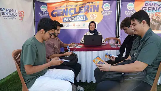 Kayseri Büyükşehir'den üniversite öğrencilerine 'şehre hoş geldiniz' desteği