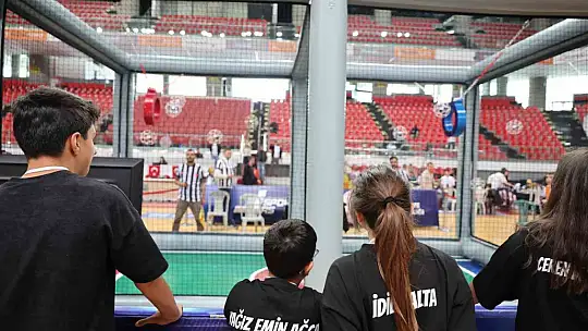 Kayseri Büyükşehir, Drone Soccer Türkiye Şampiyonası'na ev sahipliği yaptı