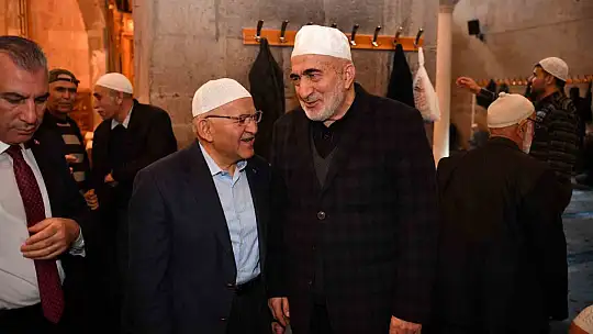 Kayseri Büyükşehir Ramazan'da Camii Kebir'i ışıklandırdı