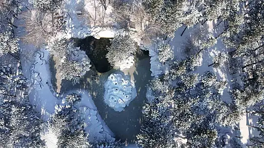 Kayseri buz tuttu: Termometreler eksi 14'ü gösterdi