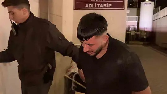 Kayseri'de 1 kişinin öldüğü, 2 kişinin de yaralandığı bıçaklı kavganın görüntüleri ortaya çıktı