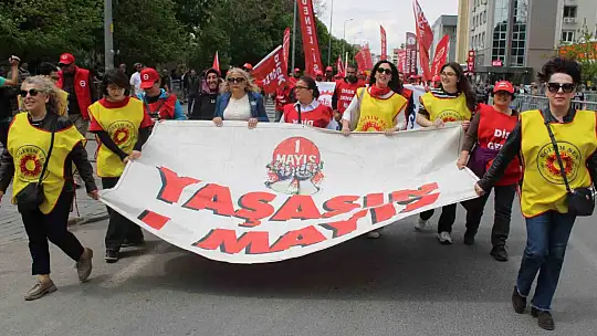 Kayseri'de 1 Mayıs halaylarla kutlandı