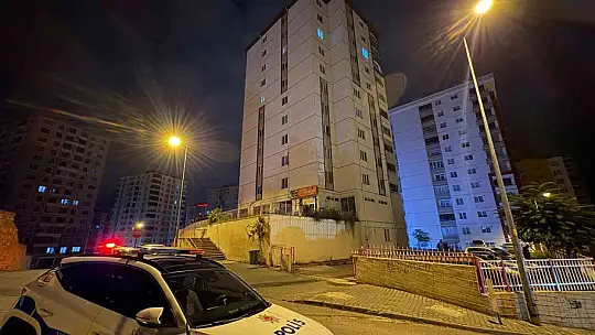 Kayseri'de 10 katlı binada yangın paniği