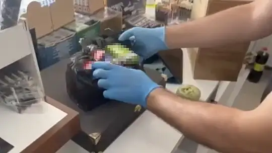 Kayseri'de 13 bin adet makaron ve 2 bin 10 paket kaçak sigara ele geçirildi