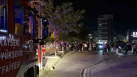 Kayseri'de 13. katta yangın: Balkondan düşen ev sahibi hayatını kaybetti
