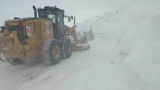 Kayseri'de 14 mahalle yolu ulaşıma kapalı
