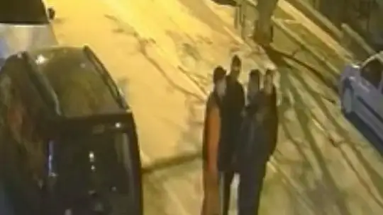 Kayseri'de 2 kişinin yaralandığı bıçaklı kavga kamerada