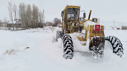 Kayseri'de 203 yol açıldı, 15 yolda çalışmalar sürüyor