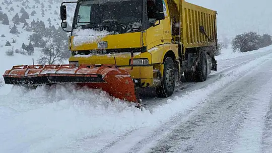 Kayseri'de 22 yol ulaşıma kapandı