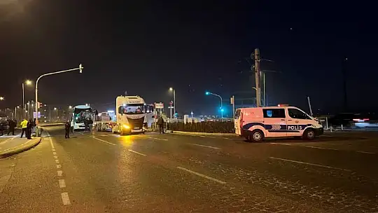 Kayseri'de 3 araçlı zincirleme kaza: 2 yaralı