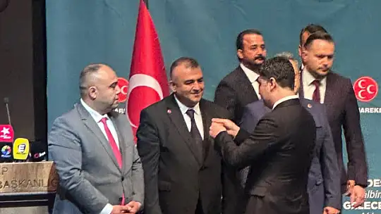 Kayseri'de 3 belediye meclis üyesi MHP'ye katıldı