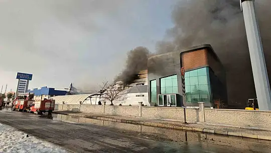 Kayseri'de 3 kişinin öldüğü fabrika yangıyla ilgili 7 kişinin yargılanmasına devam edildi
