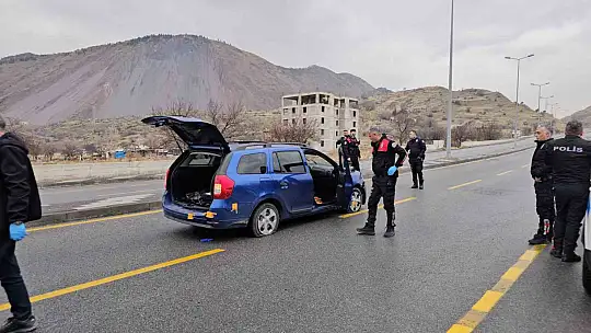 Kayseri'de 3 polis aracına çarparak kaçan suç makinası yakalandı