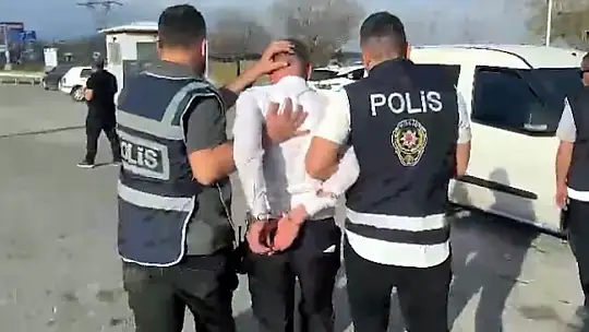 Kayseri'de 35 yıl kesinleşmiş hapis cezası bulunan 2 şahıs yakalandı