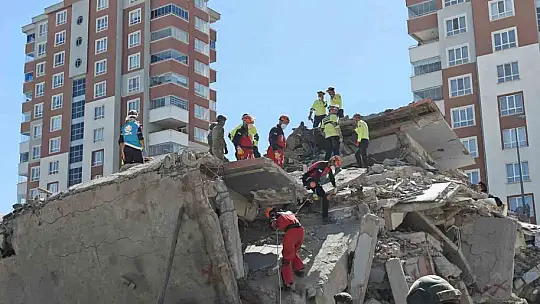Kayseri'de 4 bin personelin katılımıyla gerçeği aratmayan tatbikat