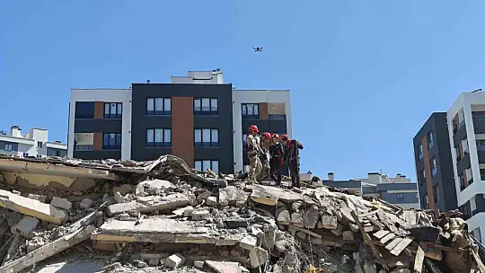 Kayseri'de 4 bin personelin katılımıyla gerçeği aratmayan tatbikat
