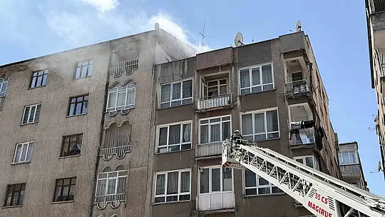 Kayseri'de 5 katlı binada yangın çıktı: 1'i bebek 5 kişi kurtarıldı