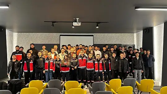 Kayseri'de 8 bin amatör telsizci yetişti