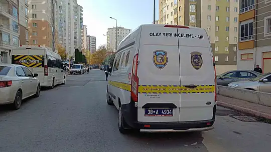 Kayseri'de 8. kattan düşen kadın öldü