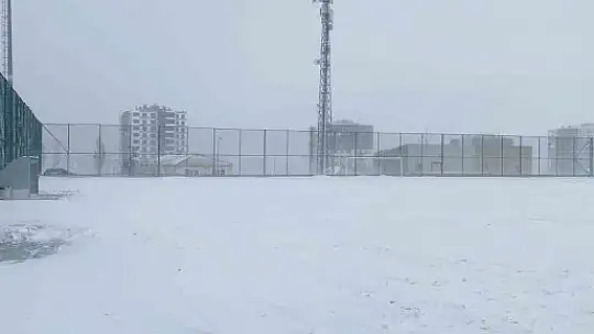 Kayseri'de amatör maçlara kar engeli